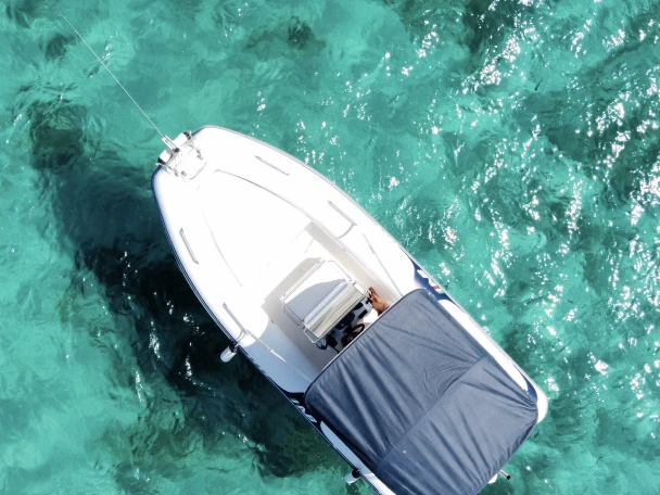 Noleggio Barca a motore con o senza skipper Quicksilver a Porto San Paolo