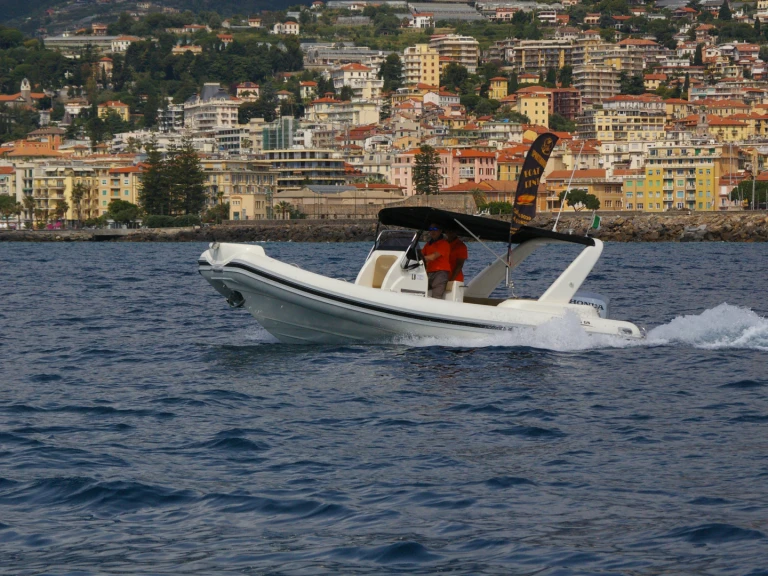Noleggio a Sanremo – Nautica Led Nautica Led 680 su SamBoat