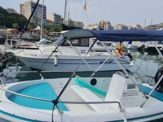 Noleggio Barca a motore con o senza skipper Quicksilver a Alicante