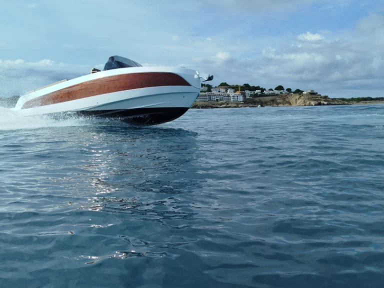 Noleggio Barca a motore con o senza skipper Zephyr a Llançà