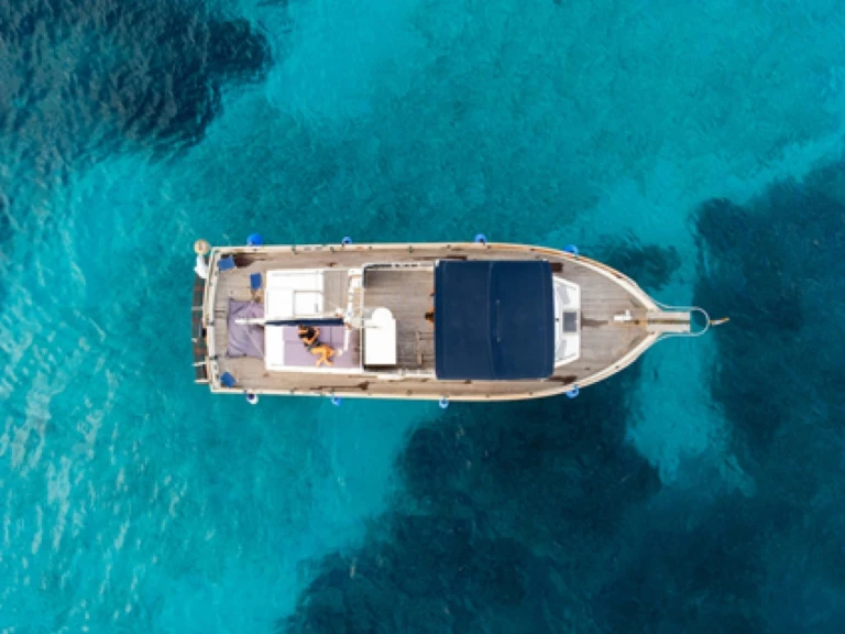Noleggiare una Grand Banks Grand Banks 36 Classic a Cannes