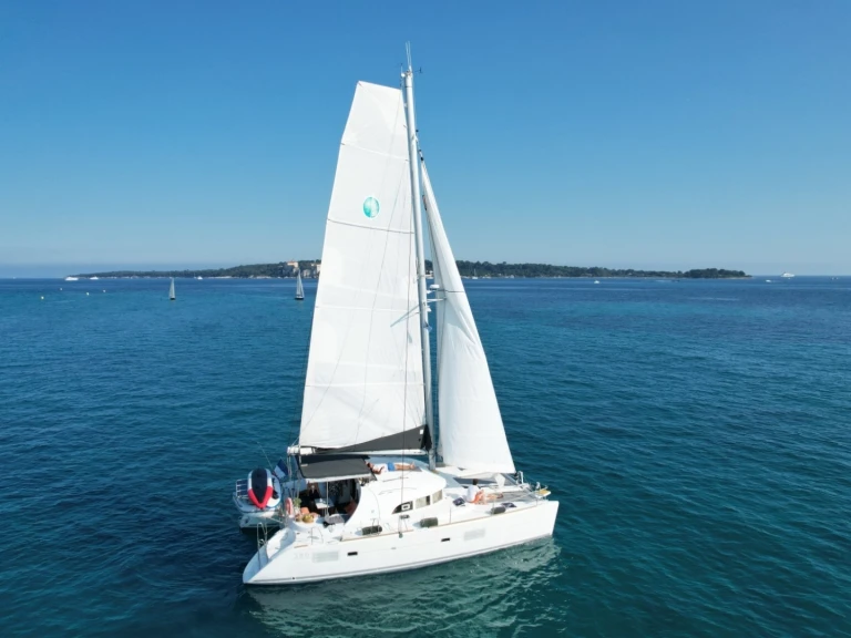 Noleggio Catamarano con o senza skipper Lagoon a Cannes