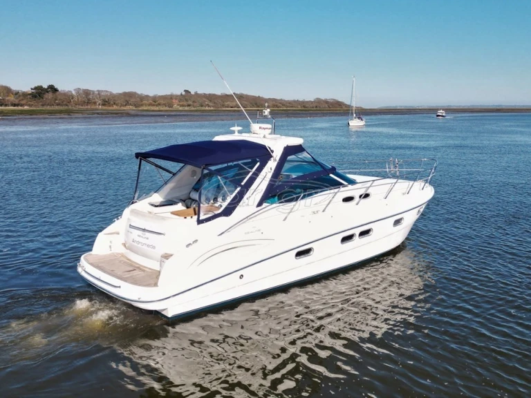 Sealine Sealine S38 da affittare a  Rodi (Citta)