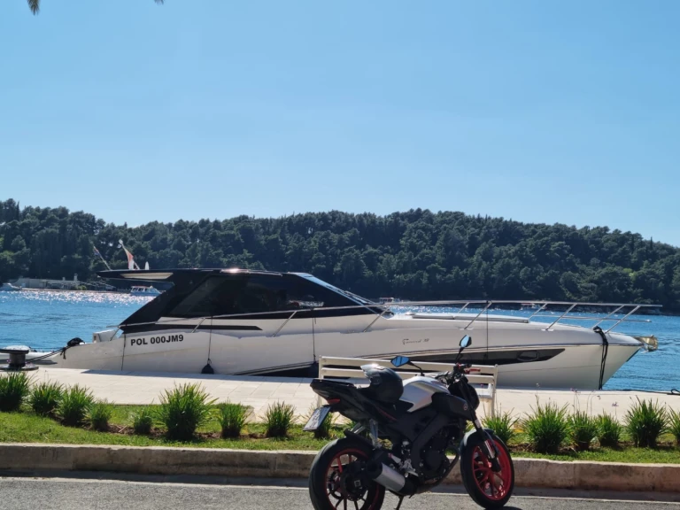 Noleggio Barca a motore a Sebenico – Rio Yachts Parana 38