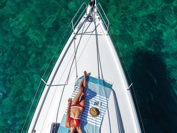 Noleggio barche Jeanneau Sun Odyssey 410 a Marina deportiva de Menorca su Samboat