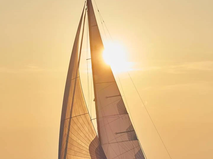 Noleggio Barca a vela Jeanneau con patente nautica