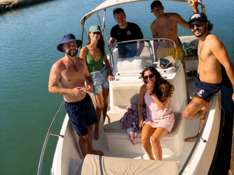 Noleggio Barca a motore a Port-Camargue – Quicksilver Activ 555 Open Edition Smart