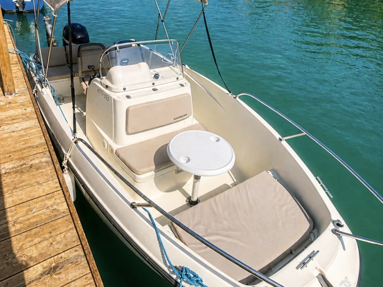 Noleggio Barca a motore a Port-Camargue – Quicksilver Activ 555 Open Edition Smart