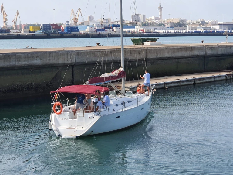 Noleggio a Cádiz – Bénéteau Oceanis 393 Clipper su SamBoat