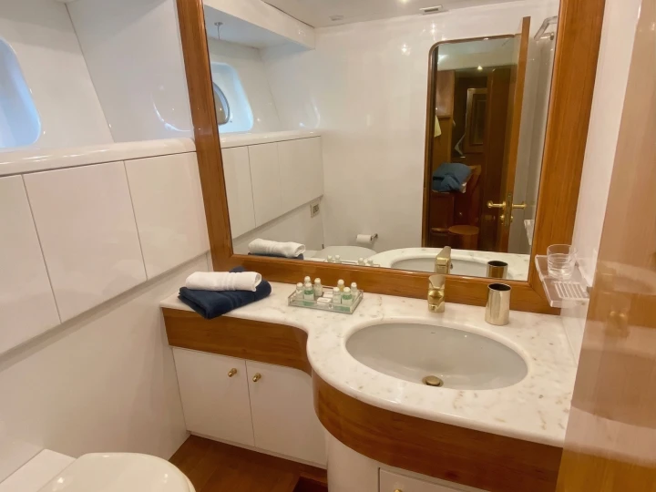 Noleggio barche Falcon 82S a Cannes su Samboat
