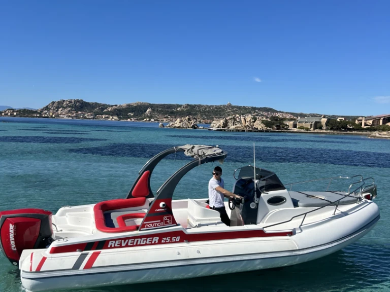 Gommone a noleggio a La Maddalena al miglior prezzo