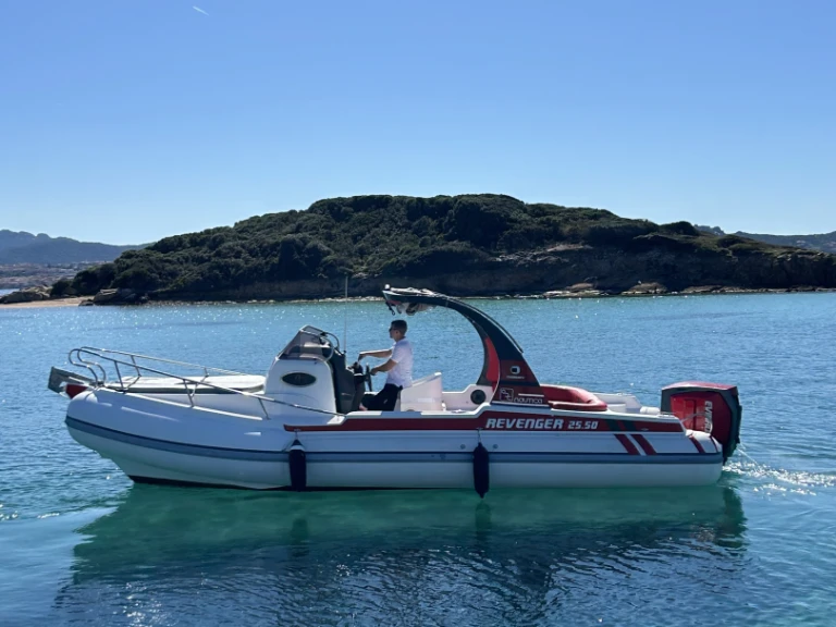 Noleggio a La Maddalena – Revenger Revenger 25.5 su SamBoat