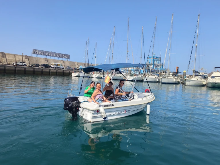 Noleggio a Arona – Dipol D-400 F1RST su SamBoat
