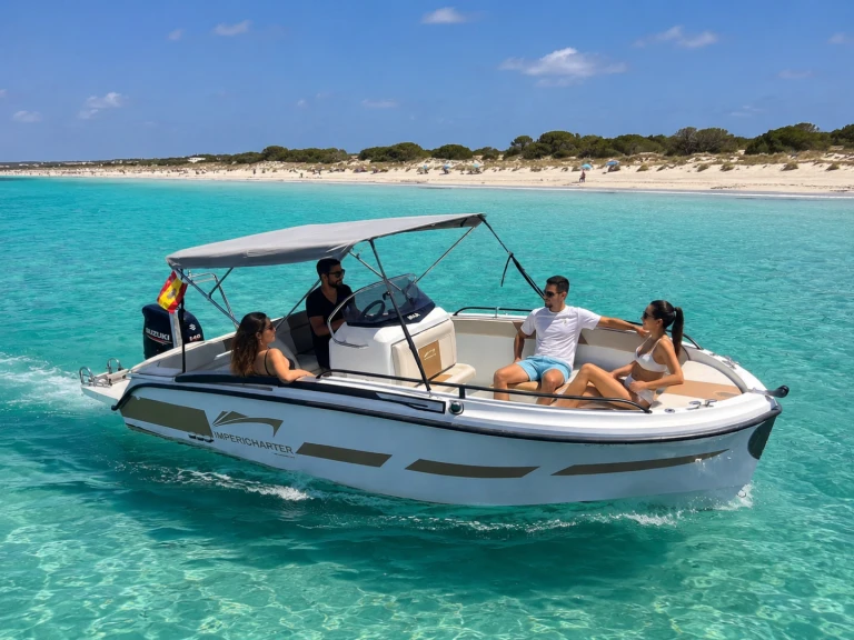 Barca a motore a noleggio a Club Nautico S'Estanyol al miglior prezzo