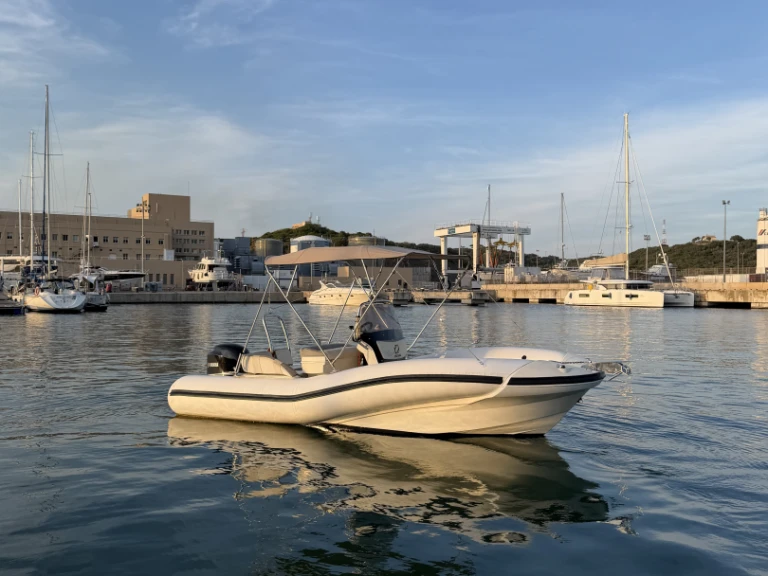 Noleggio barche Zodiac NZ= 600 a Marina deportiva de Menorca su Samboat