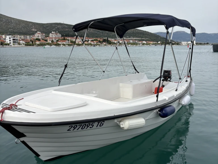Noleggio Barca a motore Adria con patente nautica