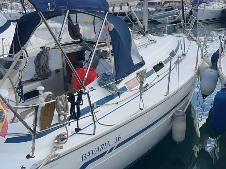 Noleggiare una Bavaria Bavaria 36 Cruiser a Arrecife