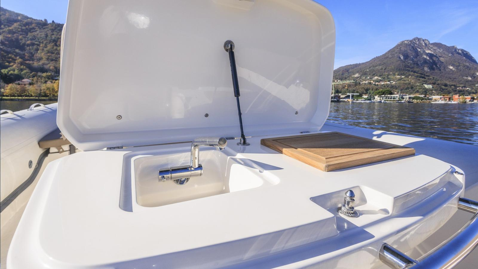 Noleggio Gommone a Port of Cannigione – Bwa Bwa 29 Premium