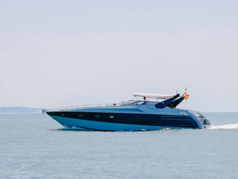 Noleggio Yacht di lusso Sunseeker con patente nautica