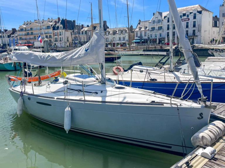 Noleggio Barca a vela Bénéteau con patente nautica