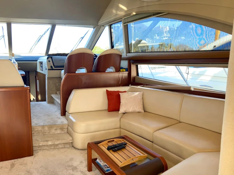 Noleggio a Golfe-Juan – Princess Princess 54 su SamBoat