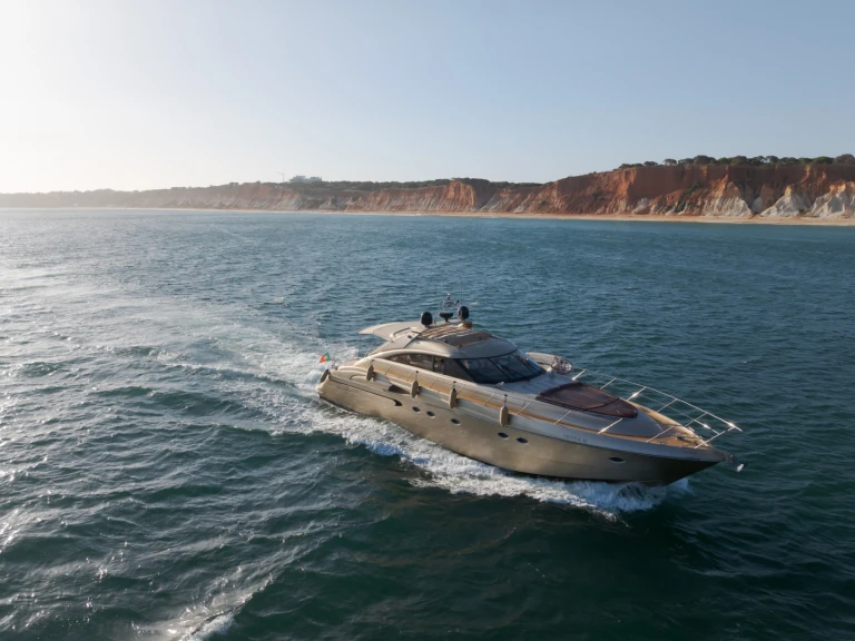Noleggiare una Princess Princess V65 a Vilamoura