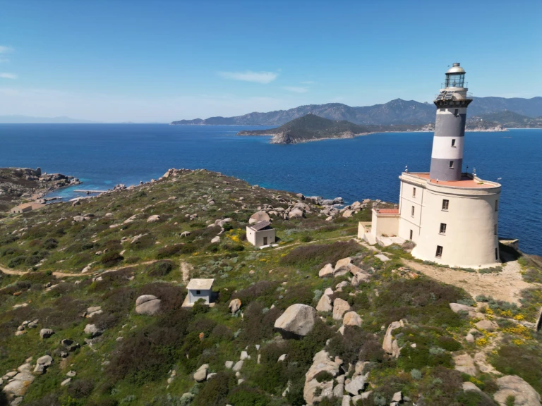 Noleggio a Villasimius – Salpa Salpa Soleil 18 su SamBoat