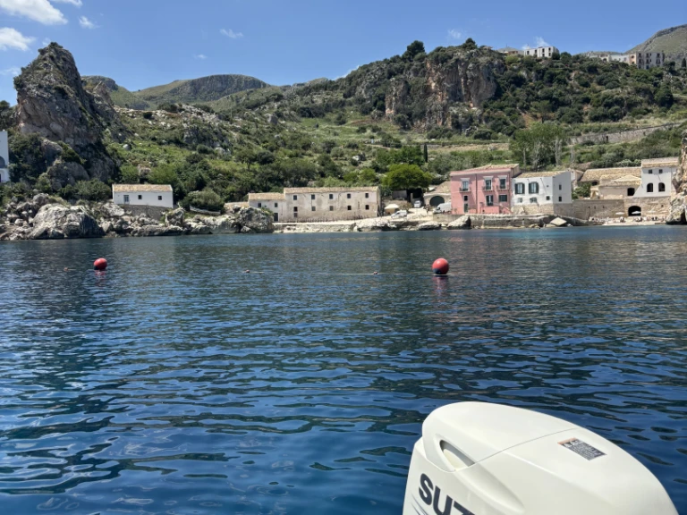 Noleggio Barca a motore con o senza skipper Italmar a San Vito Lo Capo