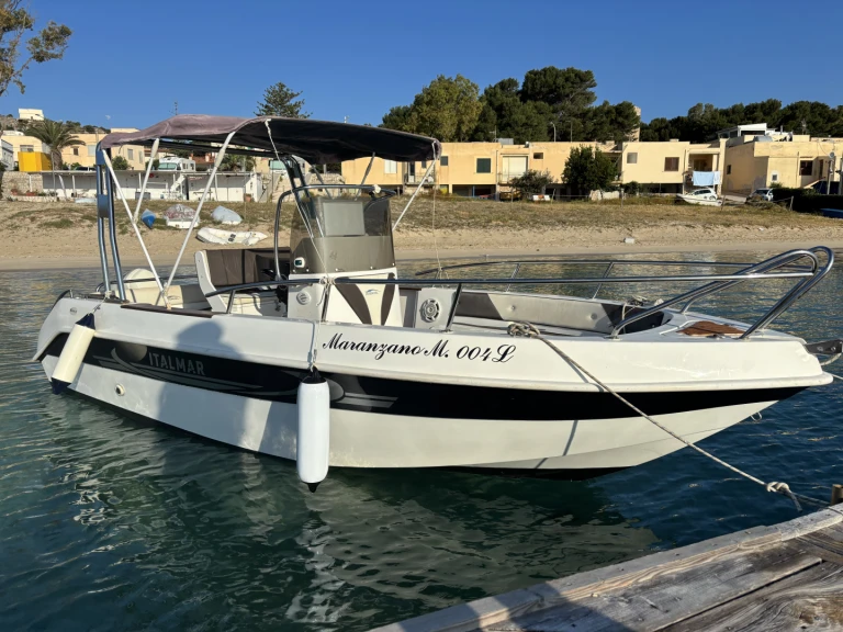 Noleggio Barca a motore Italmar con patente nautica