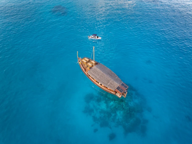 Noleggiare una  Dhoni 6 pax a Malé