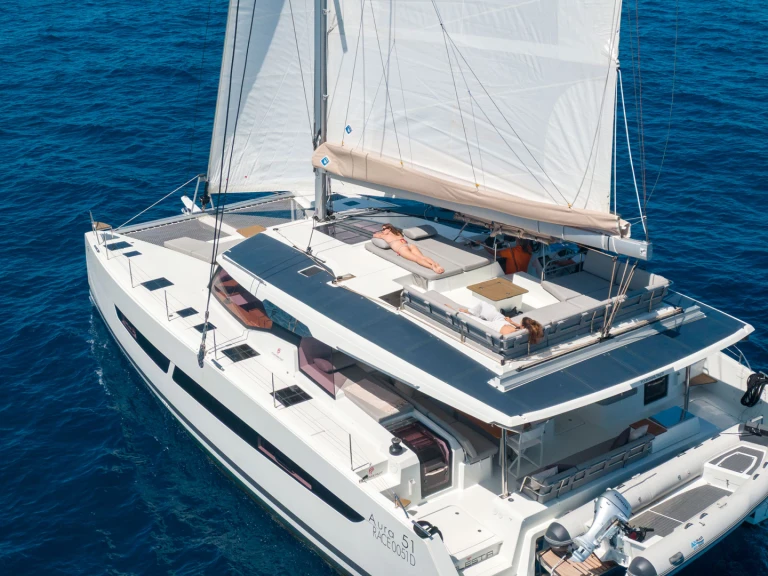 Noleggio Catamarano con o senza skipper Fountaine Pajot a Castellammare di Stabia