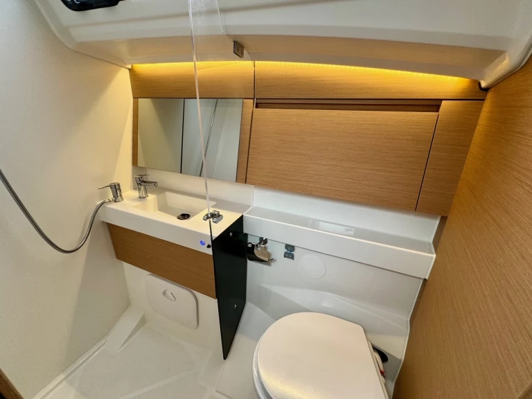 Noleggiare una Jeanneau Sun Odyssey 410 a Argostoli