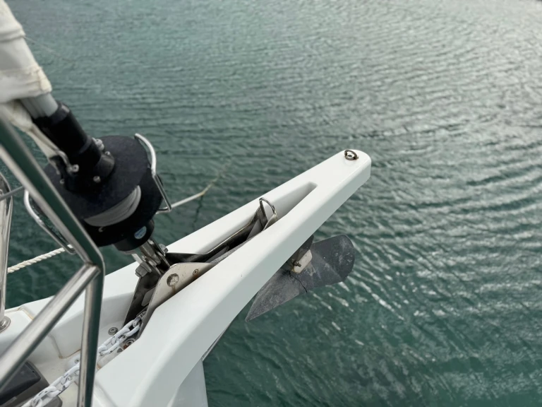 Noleggio Barca a vela Jeanneau con patente nautica