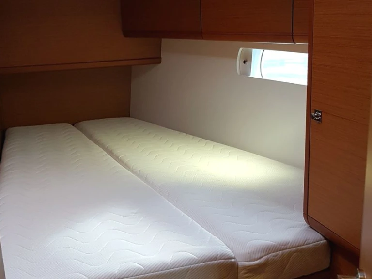 Noleggio barche Jeanneau Sun Odyssey 519 a Vathy su Samboat