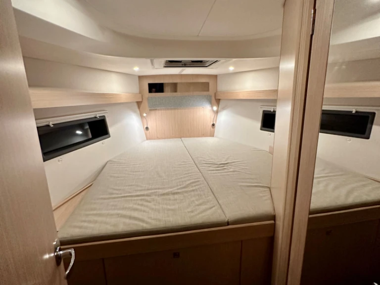 Noleggiare una Bavaria Bavaria C42 a Argostoli