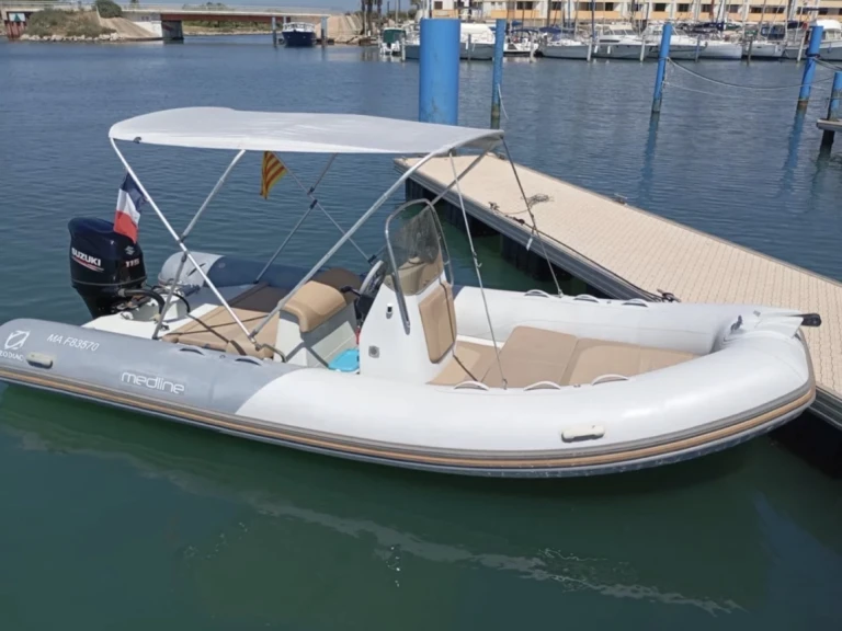 Noleggio Gommone a Antibes – Zodiac Medline 580