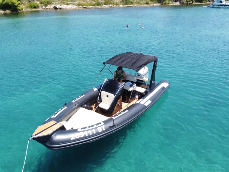 Noleggio Gommone a Trogir – Inception 680