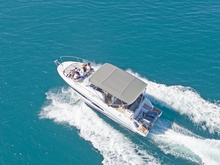 Noleggio barche Jeanneau Cap Camarat 9.0 WA a Sant Antoni de Portmany su Samboat