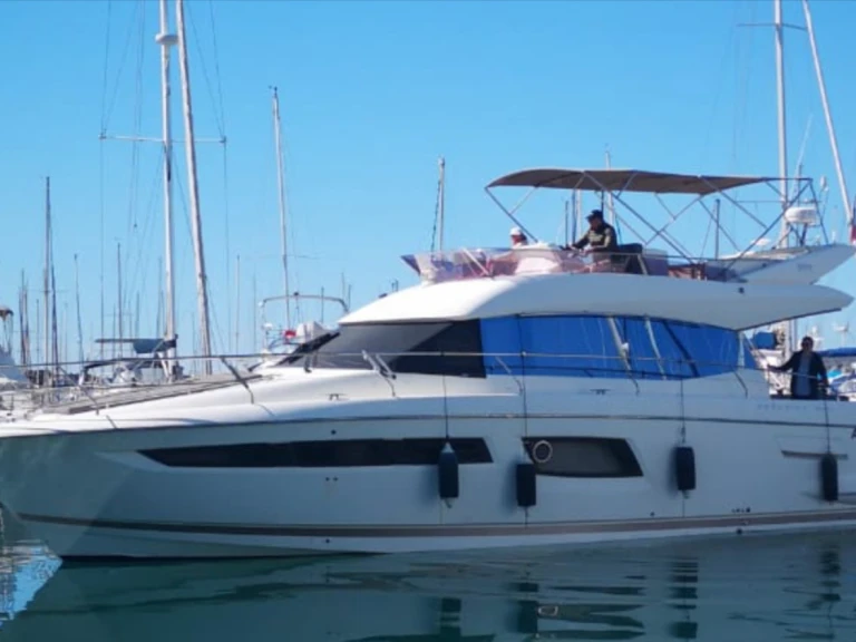 Noleggio barche Cannes economico Prestige 500 Fly