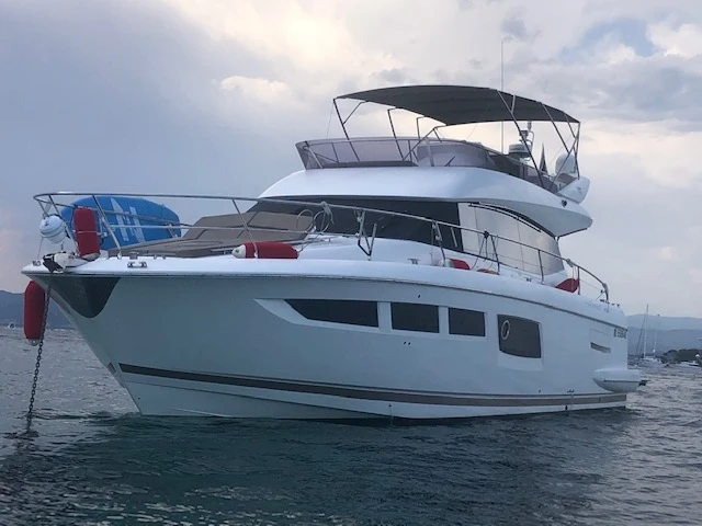 Noleggio Yacht di lusso a Cannes – Prestige Prestige 500 Fly
