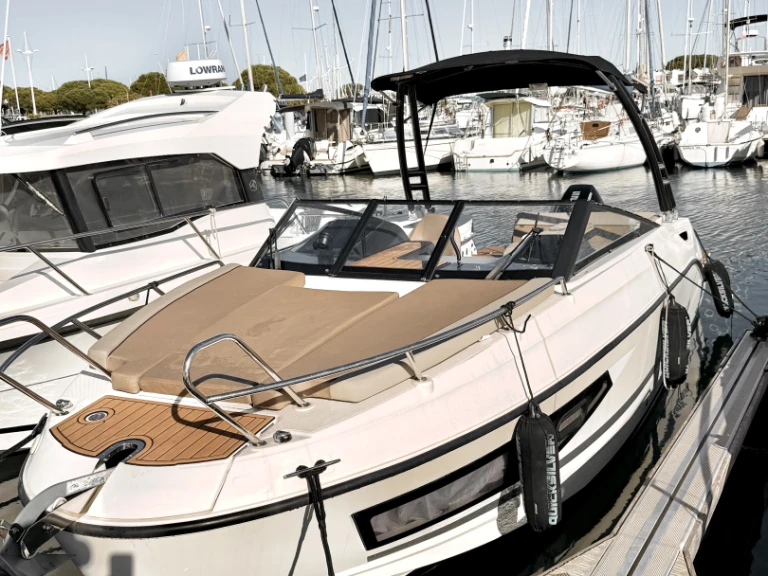 Noleggio Barca a motore a Port-Camargue – Quicksilver Activ 755 Cruiser
