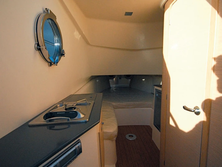 Noleggio Gommone Capelli con patente nautica