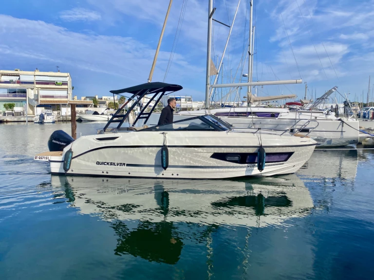 Noleggio Barca a motore a Port-Camargue – Quicksilver Activ 755 Cruiser