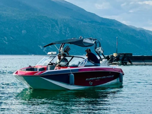 Noleggio Barca a motore a Aix-les-Bains – Nautique Correct Craft g21