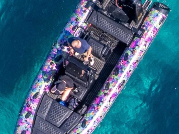 Noleggio barche Le Brusc economico OCEAN SKULL AL650