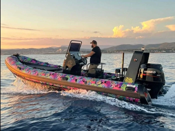 Noleggio barche Océan Skull OCEAN SKULL AL650 a Le Brusc su Samboat