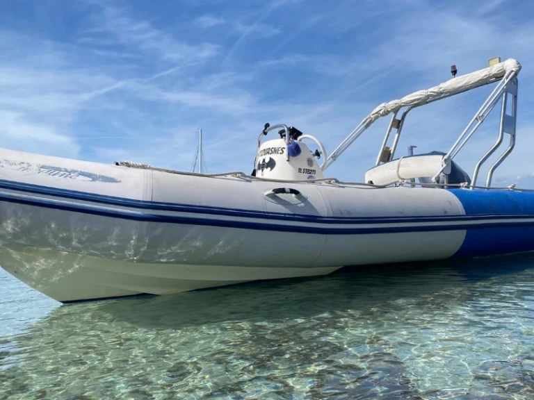 Noleggio Gommone con o senza skipper Zodiac a Le Brusc