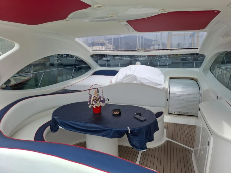 Yacht di lusso a noleggio a Trapani al miglior prezzo