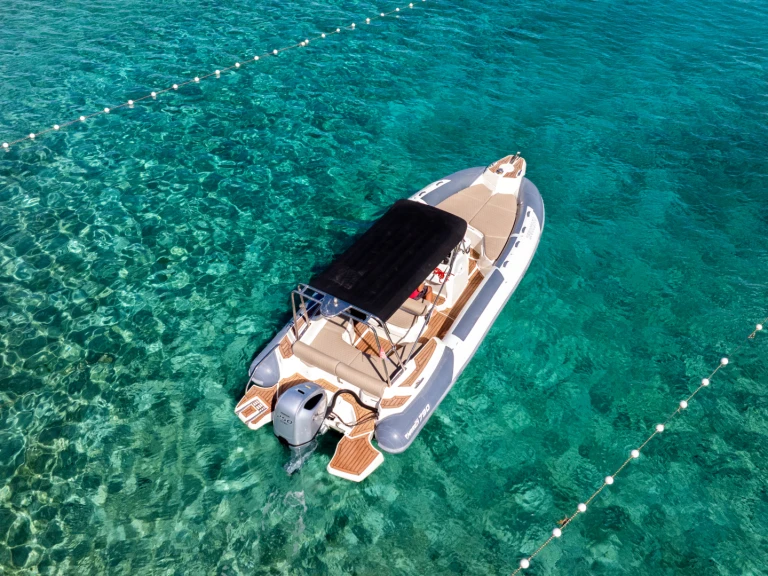 Noleggio a Lesina (Hvar) – Marlin Boat 790 Pro Dynamic su SamBoat