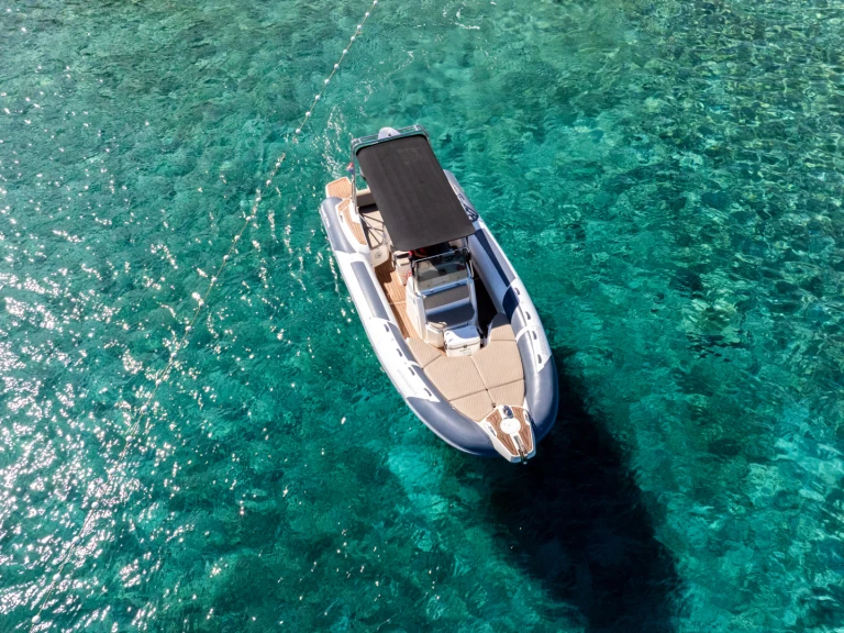 Noleggiare una Marlin Boat 790 Pro Dynamic a Lesina (Hvar)